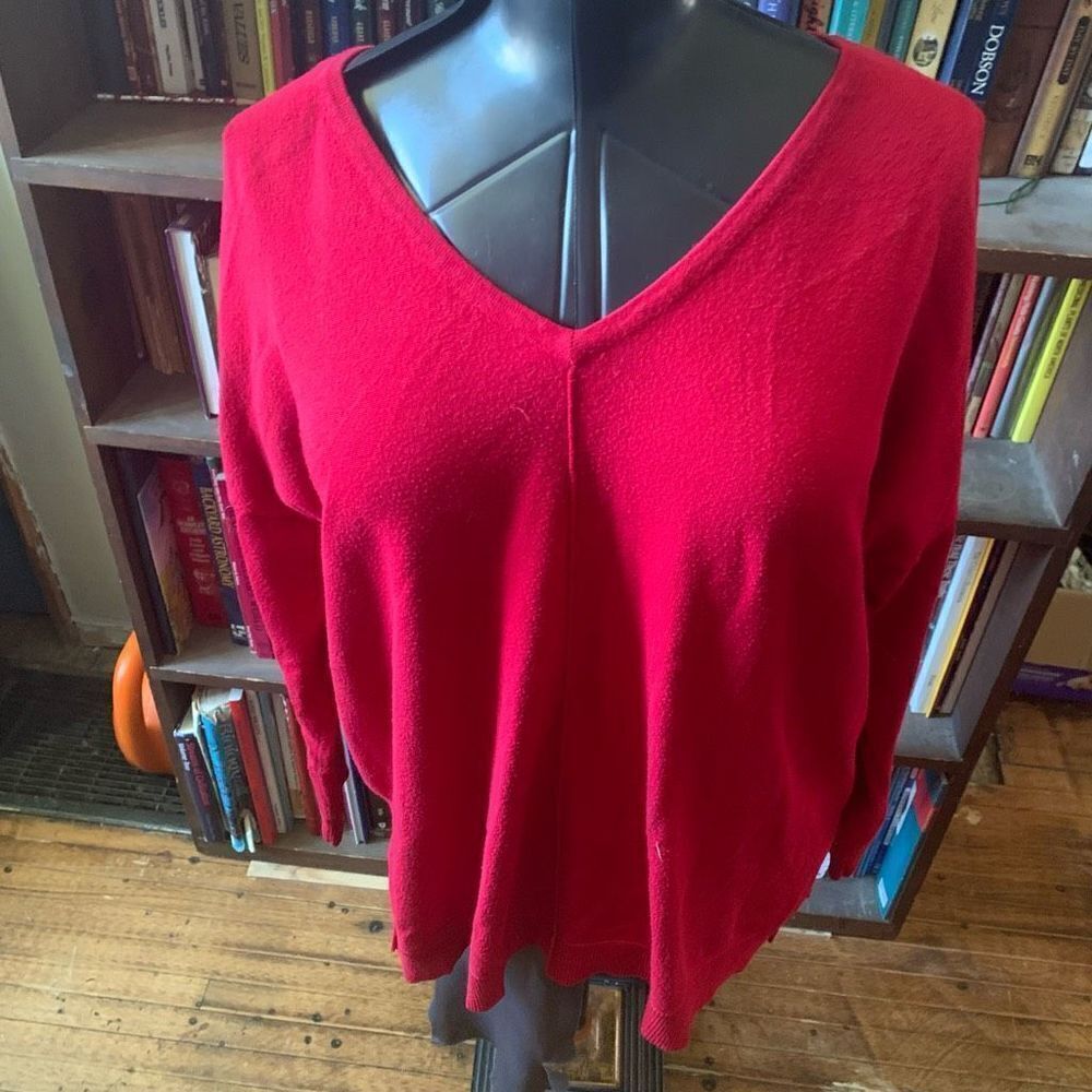 Lane Bryant cherry red v-neck 18/20 lightweight cozy sweater